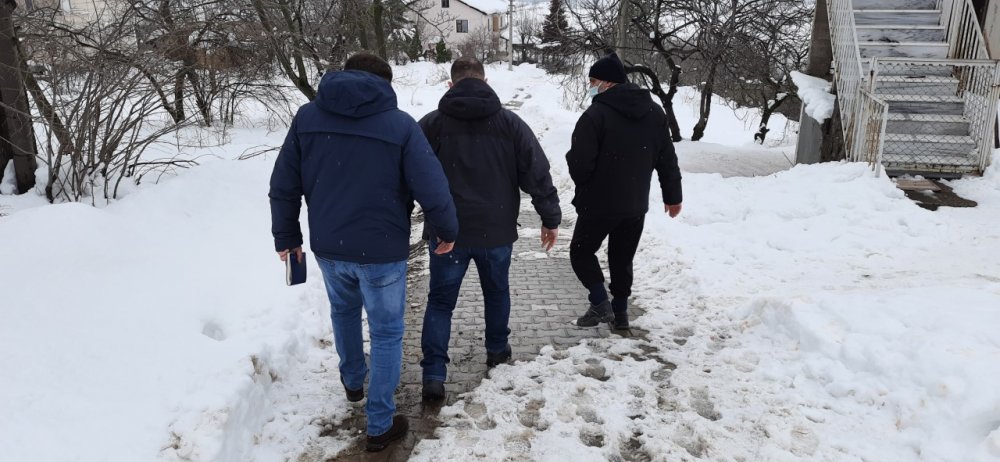 Sokaktaki kan izleri polisi harekete geçirdi