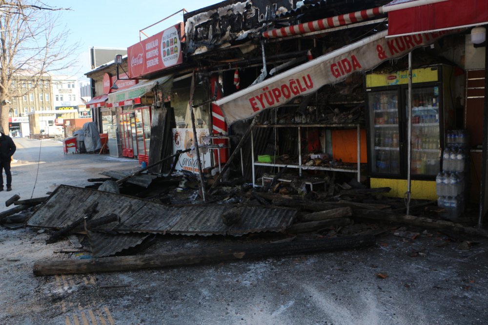 Tokat'ta 7 dükkanı kullanılamaz hale geldi... O yangının hasarı gündüz görüntülendi