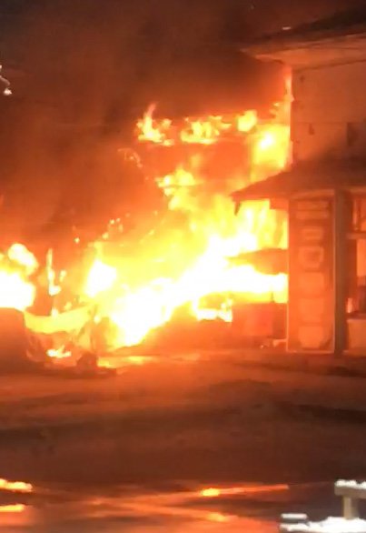 Tokat'ta 7 dükkanı kullanılamaz hale geldi... O yangının hasarı gündüz görüntülendi