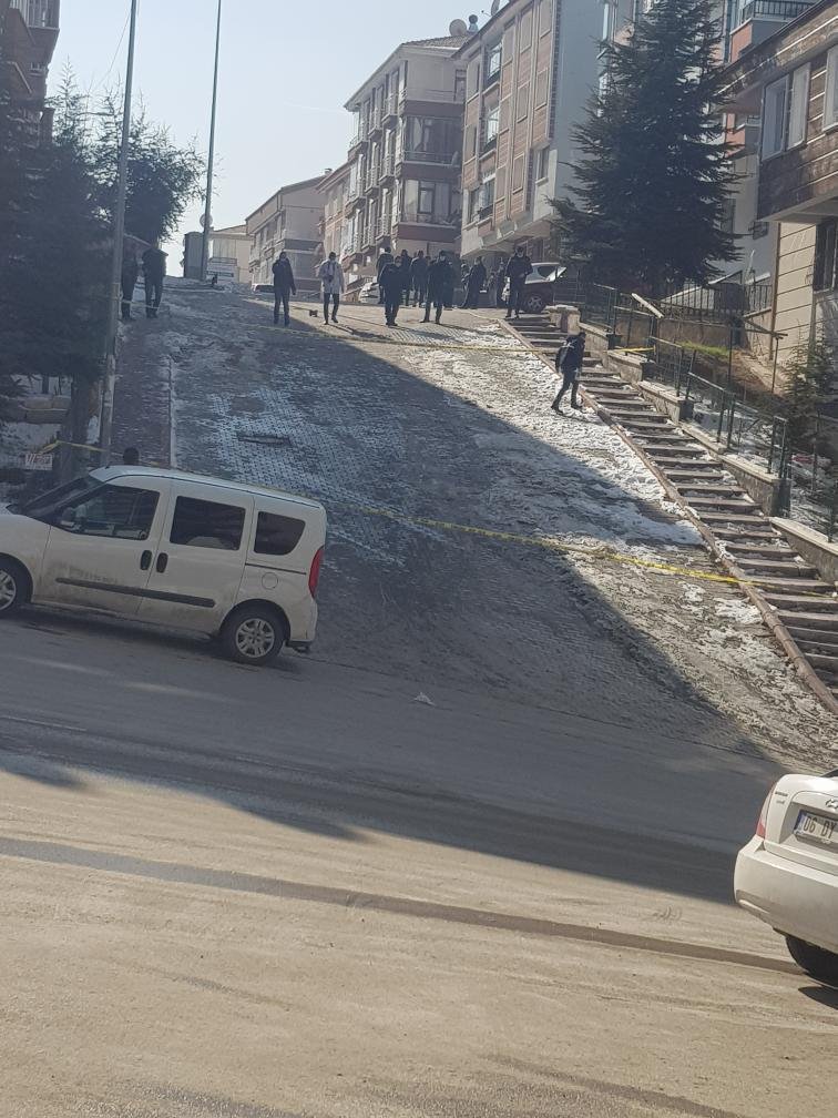 Bu kez yer Ankara... Bir kadın daha sokak ortasında acımasızca katledildi!