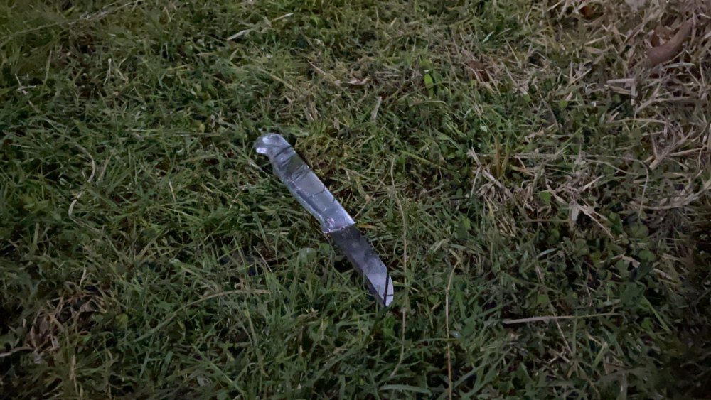 Parkta yolunu kesen kişi paradı istedi; vermediği için bıçaklandı