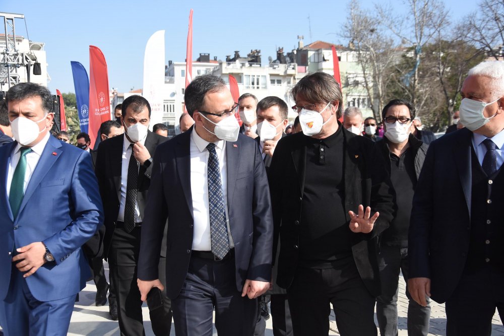 SÜRPRİZ YAPTI Göztepe Gürsel Aksel Stadı'na görkemli açılış