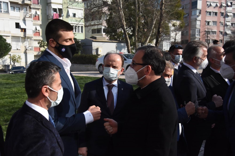 SÜRPRİZ YAPTI Göztepe Gürsel Aksel Stadı'na görkemli açılış