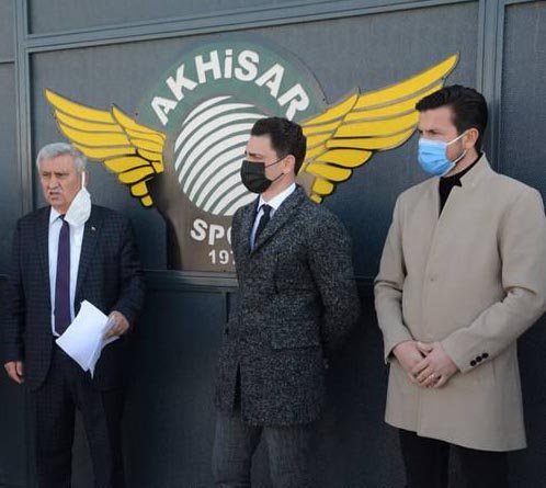 Akhisarspor'da kongre isyanı
