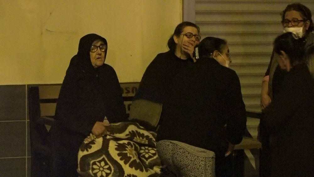 Antalya'da feci yangın! Evleri küle döndü