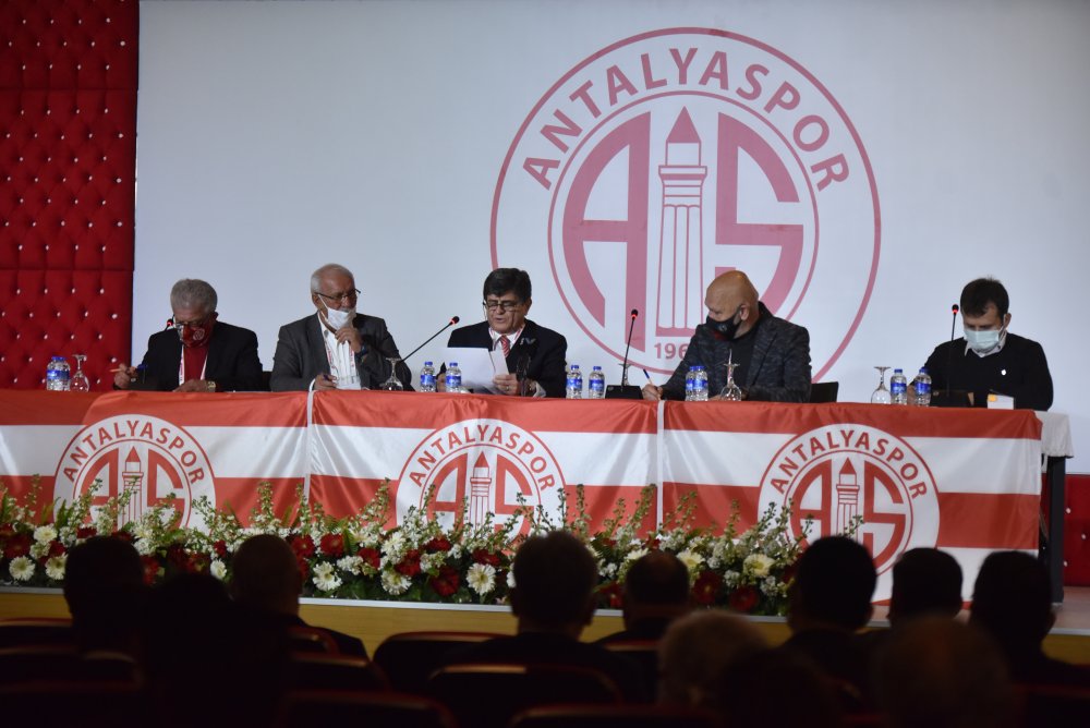 Antalyaspor'un yeni başkanı Mustafa Yılmaz oldu