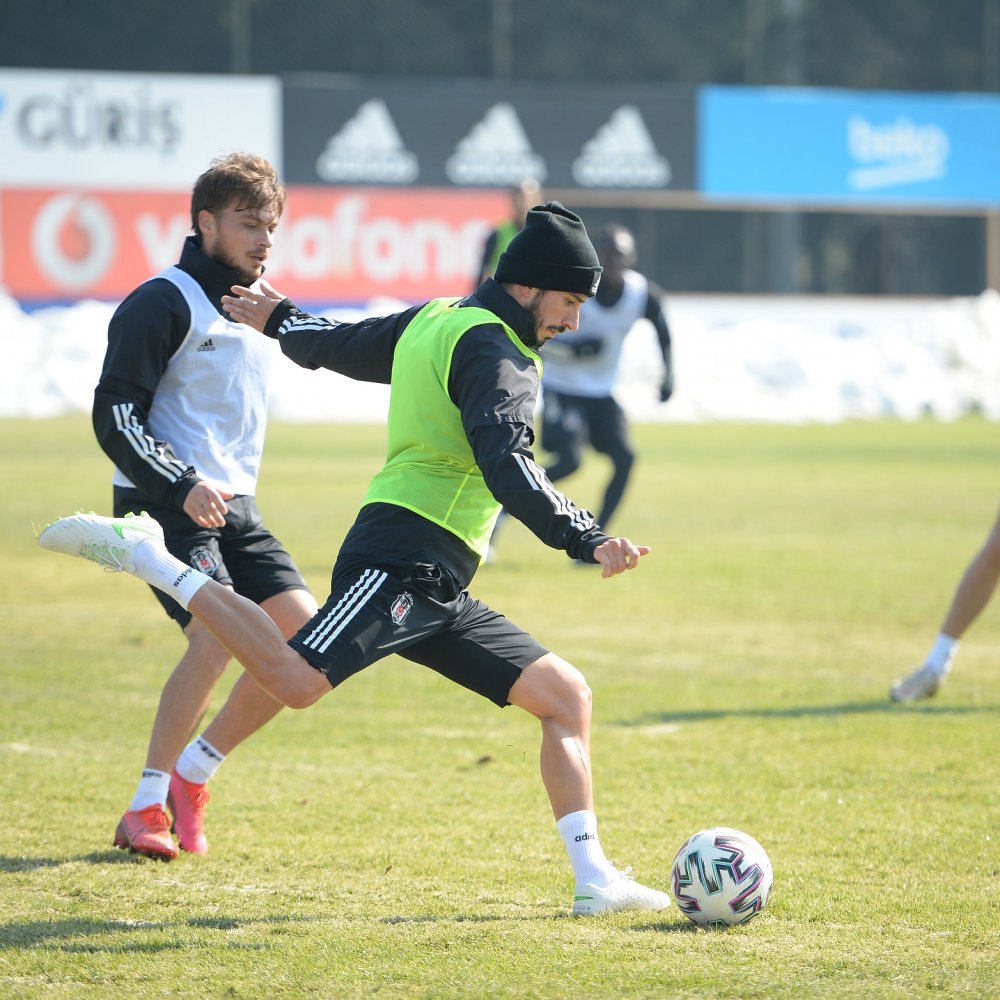 Beşiktaş kondisyon ve taktik çalıştı