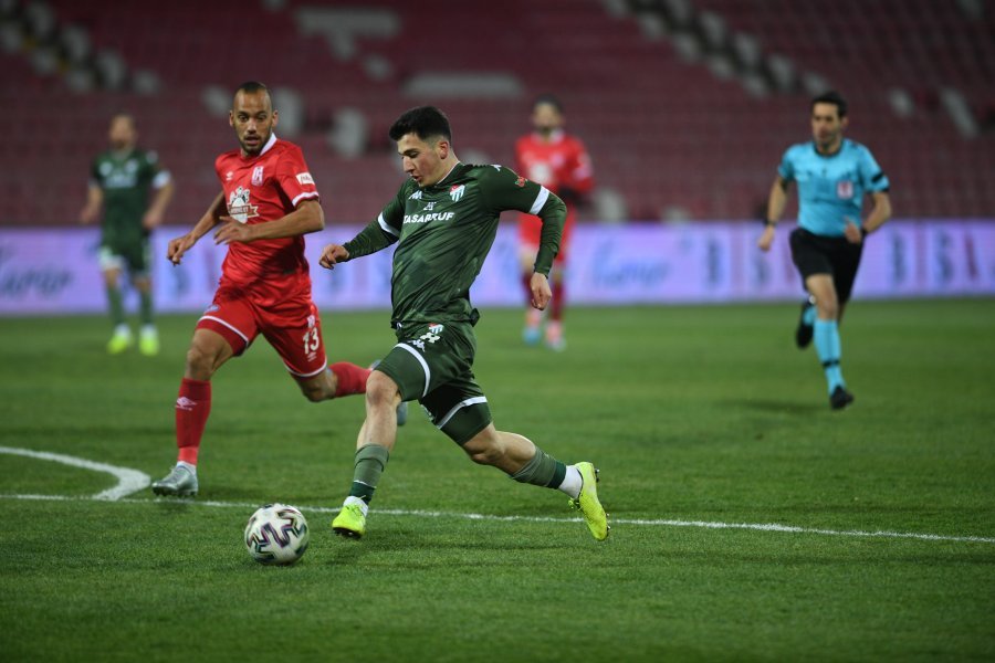 Bursaspor, Play-Off iddiasında yara aldı