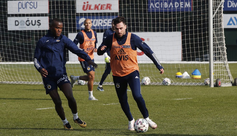 Fenerbahçe’de Trabzonspor maçı hazırlıkları başladı