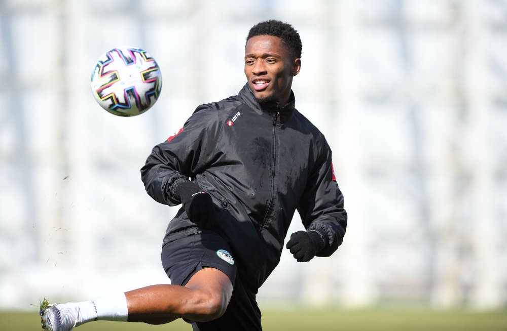 Konyaspor'da 6 oyuncunun sakatlığı sürüyor