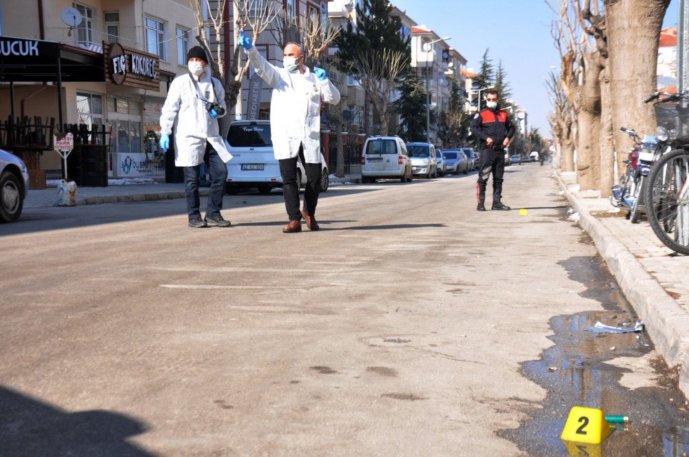 Motosikletten pompalı tüfekle ateş açtılar!
