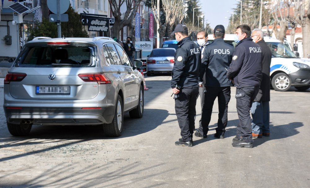 Motosikletten pompalı tüfekle ateş açtılar!