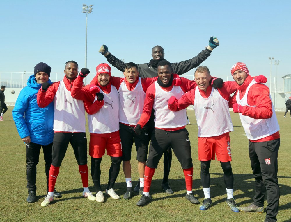 Sivasspor, Çaykur Rizespor maçının hazırlıklarına başladı