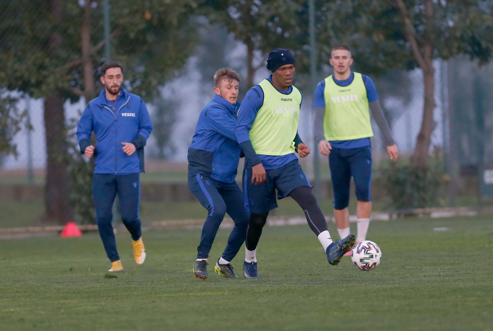 Trabzonspor’da, Fenerbahçe maçı öncesi kadro toparlanıyor