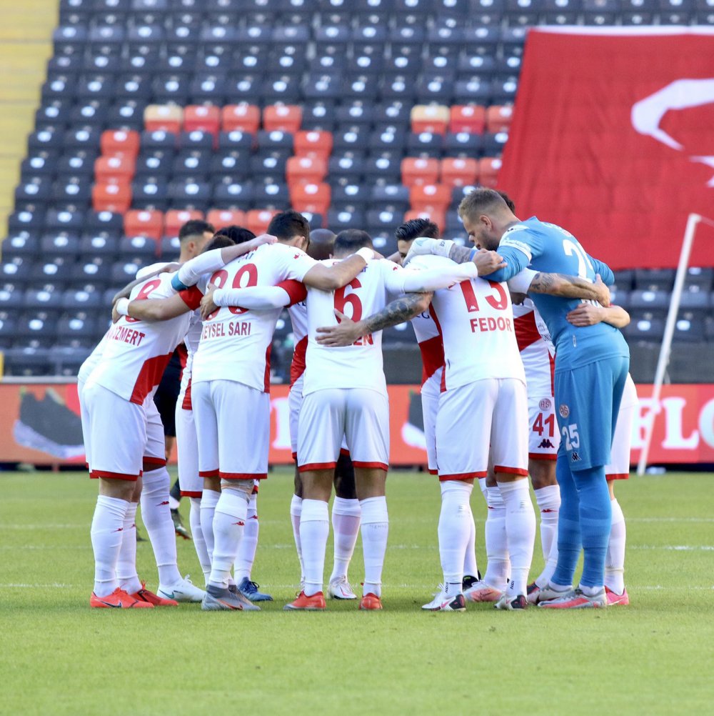 Antalyaspor galibiyete odaklandı