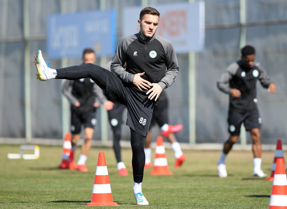 Konyasporlu Cikalleshi ve Diomande: Galip gelmeyi ve başarılı olmayı hak eden bir takımız