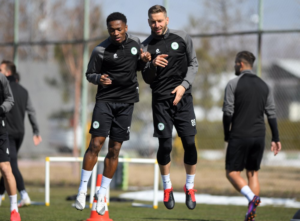 Konyasporlu Cikalleshi ve Diomande: Galip gelmeyi ve başarılı olmayı hak eden bir takımız