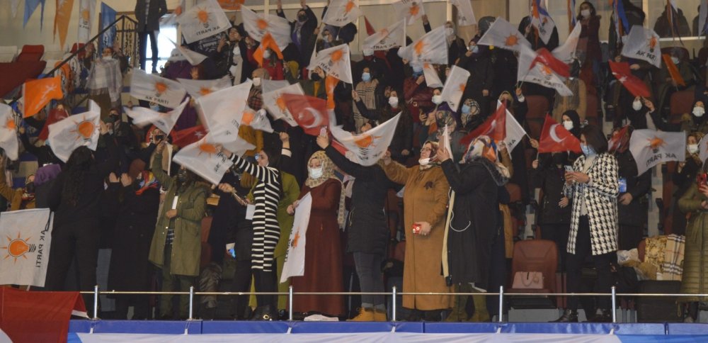 ÖZHASEKİ'NİN GÜNDEMİNDE  KILIÇDAROĞLU VAR: ''SÜREKLİ YALAN SÖYLÜYOR''; Ağrı'da, AK Parti İl Başkanlığı 7'nci Olağan Kongresi yapıldı