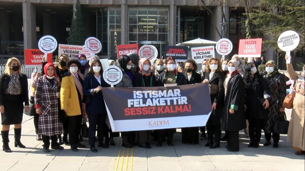 Tuma Çelik'in 'cinsel saldırı' davasında yargılanmasına başlandı