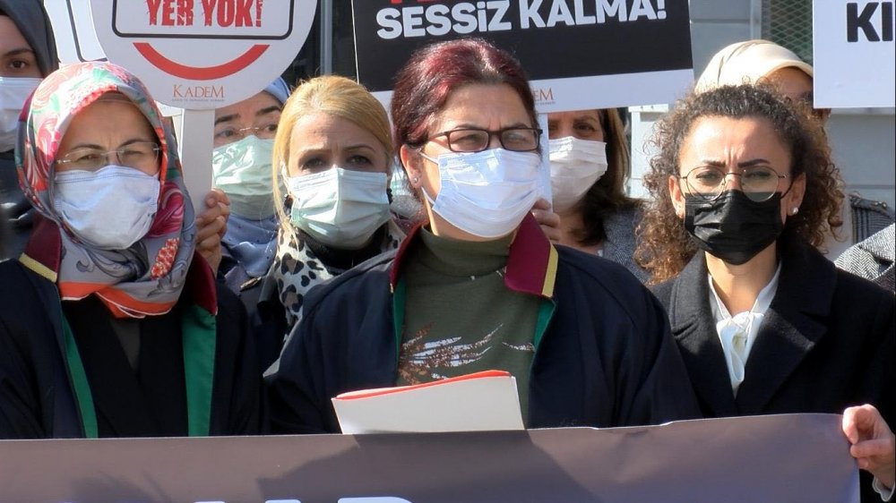 Tuma Çelik'in 'cinsel saldırı' davasında yargılanmasına başlandı