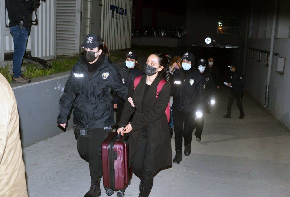 Usulsüz reçete şebekesi, kanser hastalarının serumlarına ilaç yerine ağrı kesici ve vitamin nakletmiş