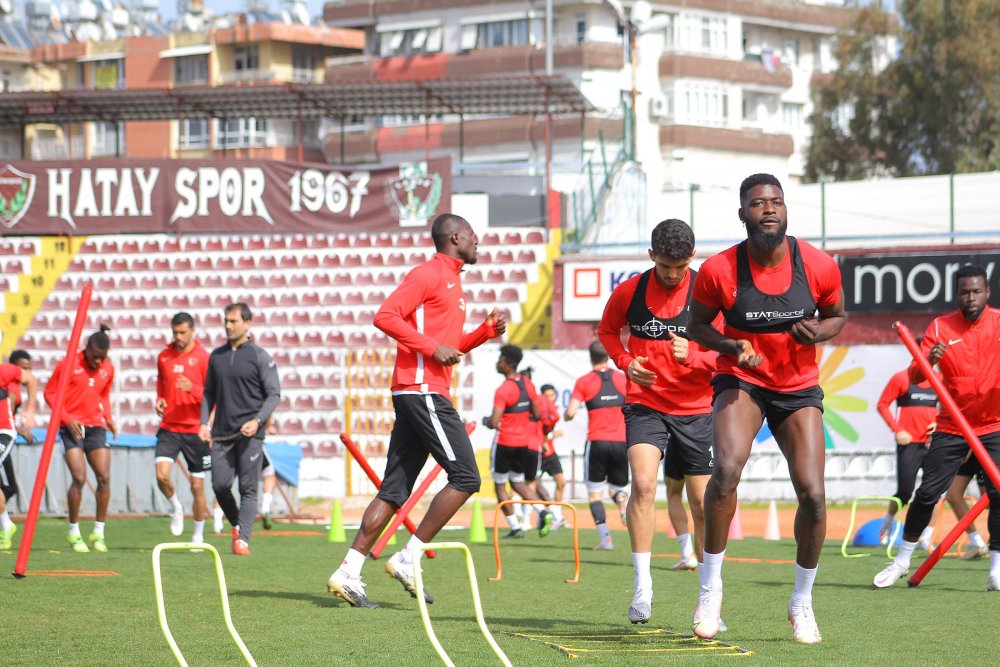 Atakaş Hatayspor’da Boupendza transferi gerçekleşmedi