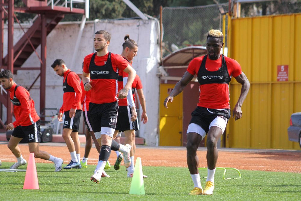 Atakaş Hatayspor’da Boupendza transferi gerçekleşmedi