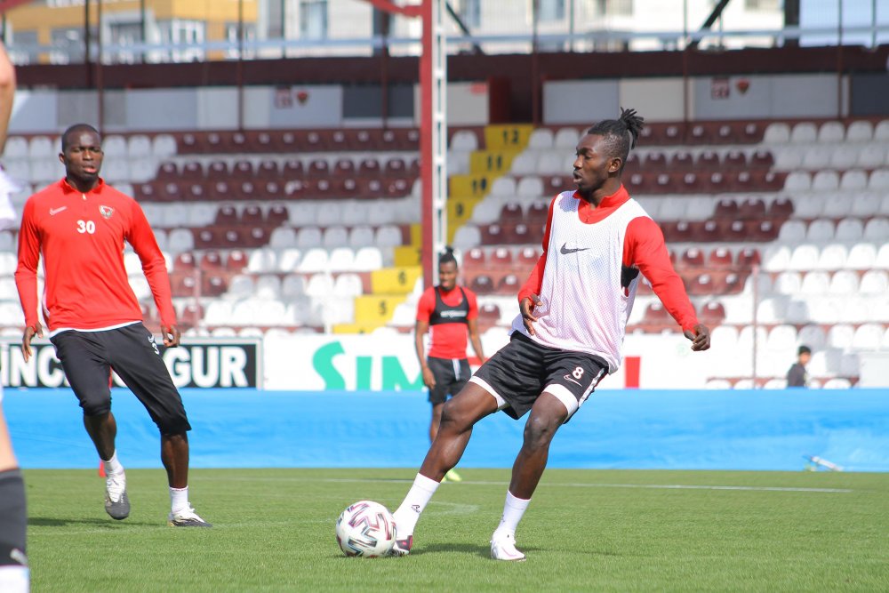 Atakaş Hatayspor’da Boupendza transferi gerçekleşmedi