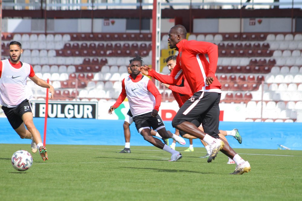 Atakaş Hatayspor’da Boupendza transferi gerçekleşmedi