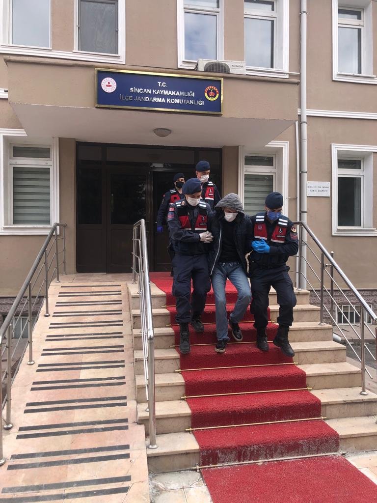 Birlikte alkol aldığı arkadaşının canını  av tüfeğiyle aldı