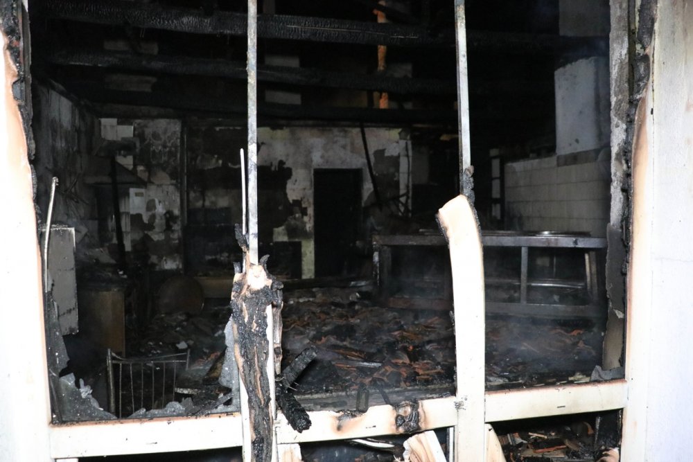Denizli'de kapalı restoranda yangın: 3 kişi hayatını kaybetti