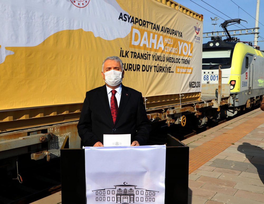 Fildişi Sahili'nden gemiyle getirilen yükler, Tekirdağ'dan trenle Bulgaristan'a gönderildi