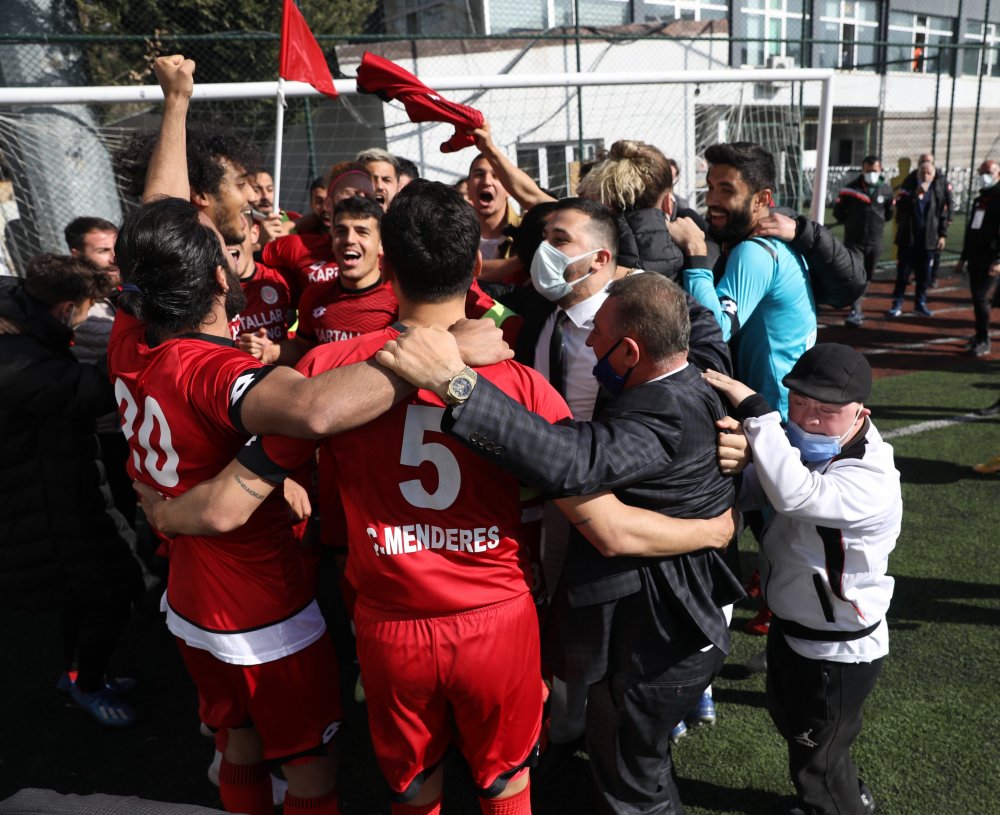 Hasan Kartal ceza aldığı noktaya gitti ve "Bu federasyon bizim, bize sopa gösteremezler" dedi