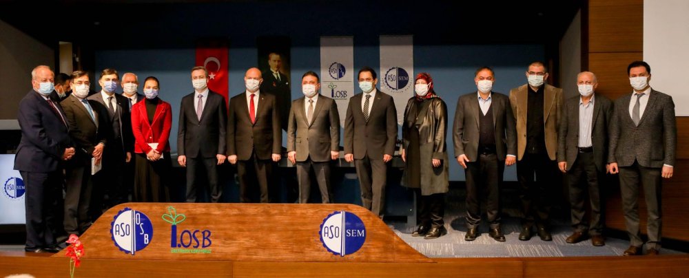 İş garantili mesleki eğitim alan 650 kursiyer başarı belgesini aldı