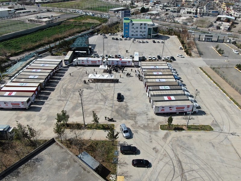 Şanlıurfa’dan Suriye'ye 28 TIR yardım gönderildi