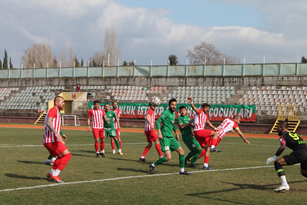 Yalovaspor - Batman Petrolspor: 0-0