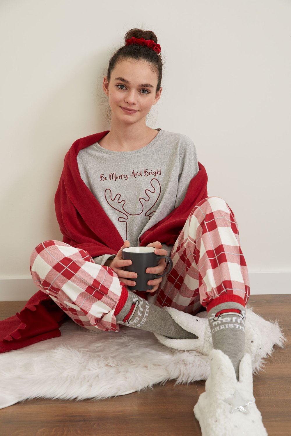 Yeni ev giyim koleksiyonu satışta