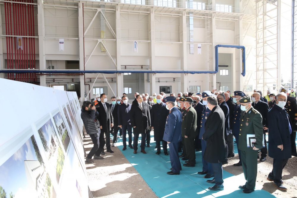 Bakan Akar: S-400 milli bir meseledir