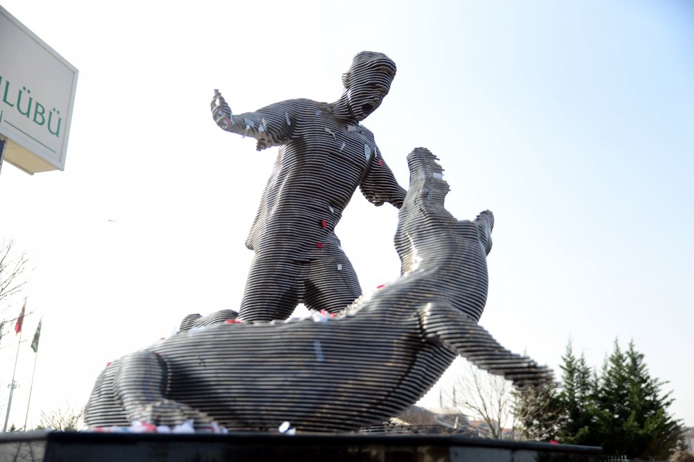 Batalla heykelinin açılışı gerçekleşti