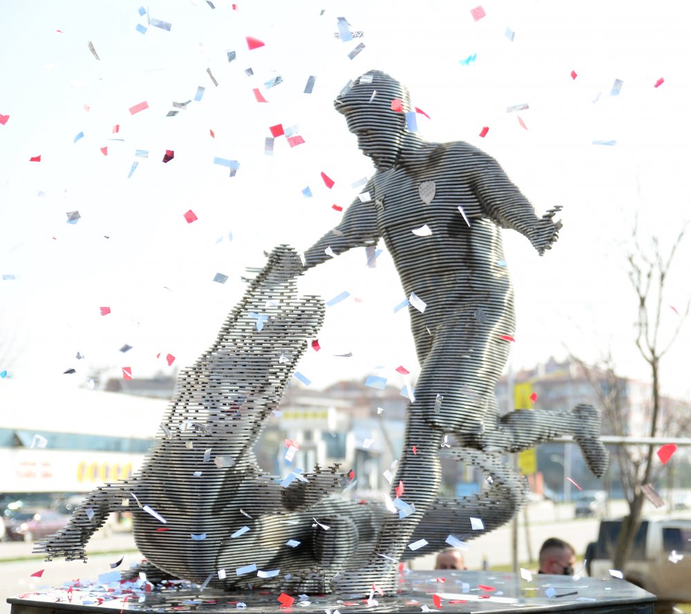 Batalla heykelinin açılışı gerçekleşti