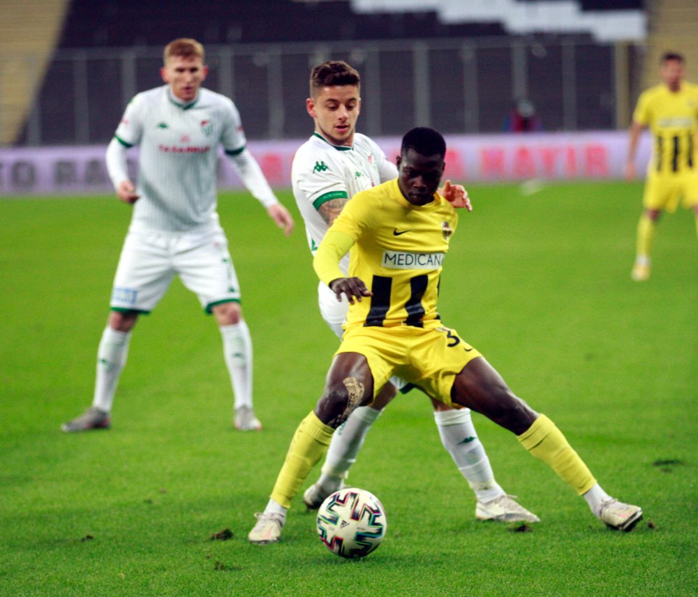 Bursaspor düşüşe geçti