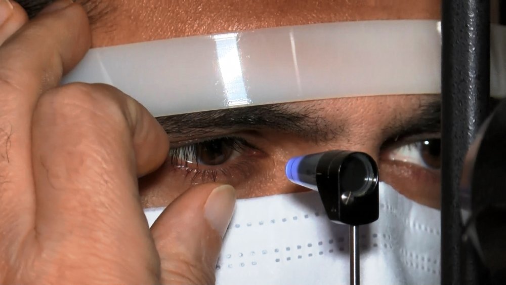 Prof. Dr. Ertürk: "Göz tansiyonu, kalıcı görme bozukluğuna neden olabilir"