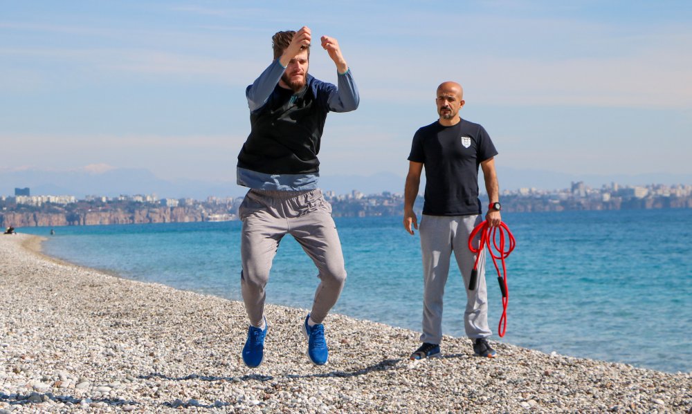 Rekortmen atlet Yasin'in, dünyada benzeri yok