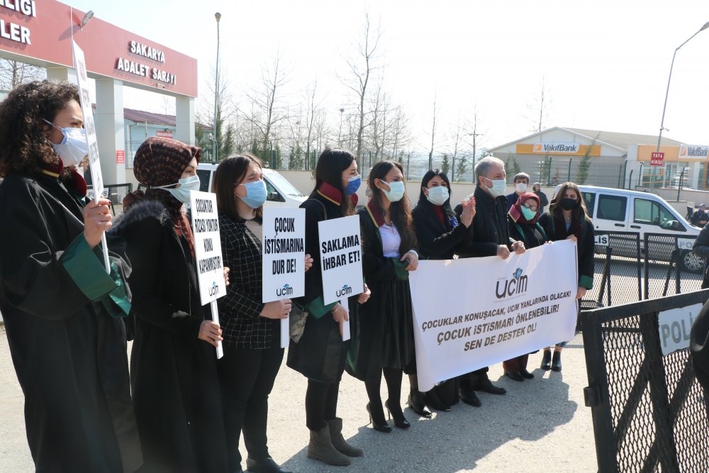 Uşşaki Tarikatının  şeyhi Eyüp Fatih Şağban'ın yargılanmasında son gelişme: Dava 28 Mayıs saat 10.00'a ertelenmiştir.