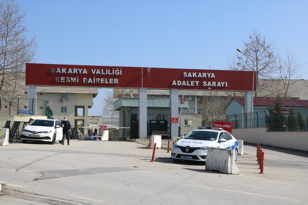 Uşşaki Tarikatının  şeyhi Eyüp Fatih Şağban'ın yargılanmasında son gelişme: Dava 28 Mayıs saat 10.00'a ertelenmiştir.