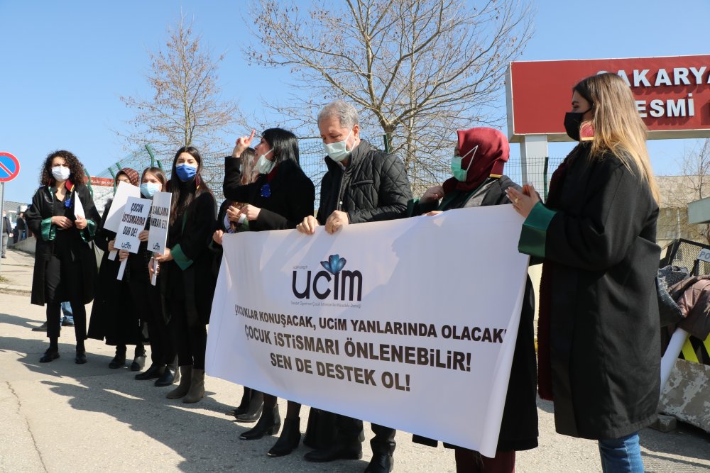 Uşşaki Tarikatının  şeyhi Eyüp Fatih Şağban'ın yargılanmasında son gelişme: Dava 28 Mayıs saat 10.00'a ertelenmiştir.