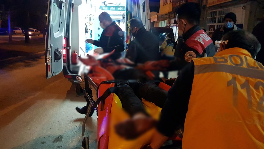 Birlikte alkol aldığı arkadaşını bıçaklayan kişi serbest kaldı