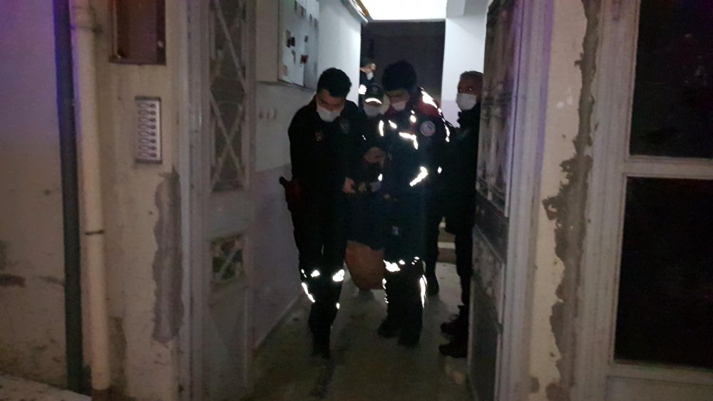 Birlikte alkol aldığı arkadaşını bıçaklayan kişi serbest kaldı