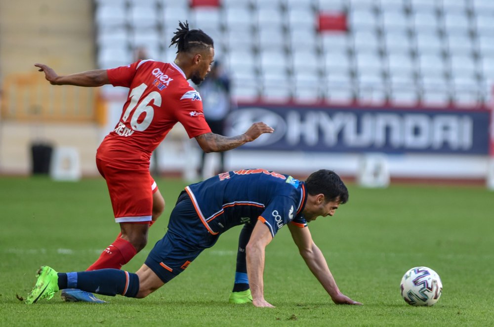Fraport-TAV Antalyaspor- Medipol Başakşehir: 0-0