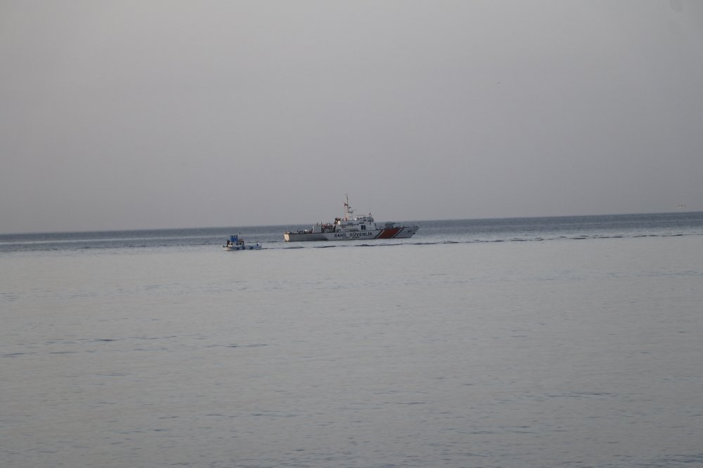 Gökçeada'da fiber tekne faciası: Off Road Şampiyonu Çarpışantürk öldü, kayıp 2 komutan aranıyor